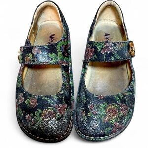 Alegria Paloma Mary Janes + Speckled Painted Black Floral Design